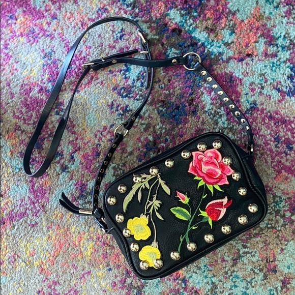 Steve Madden Handbags - 🌹🌼Steve Madden Crossbody🌼🌹